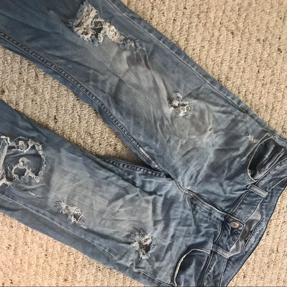 American eagle distressed jeans
